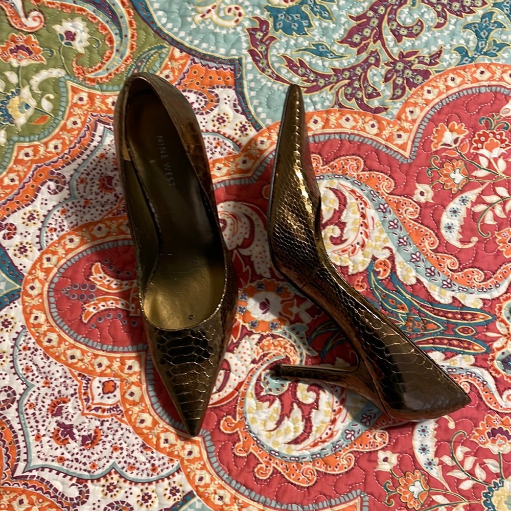 Bronze imitation snakeskin heels